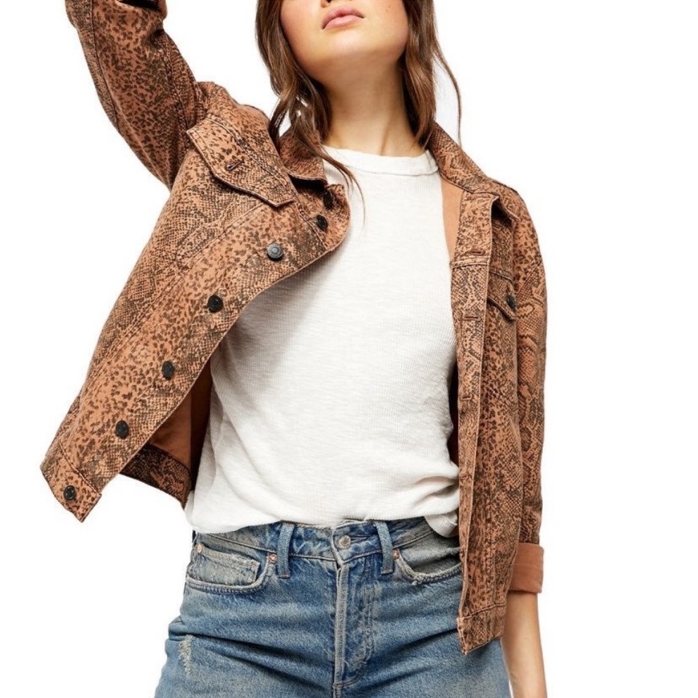 Free People Animal Print versatile Jacket Brown